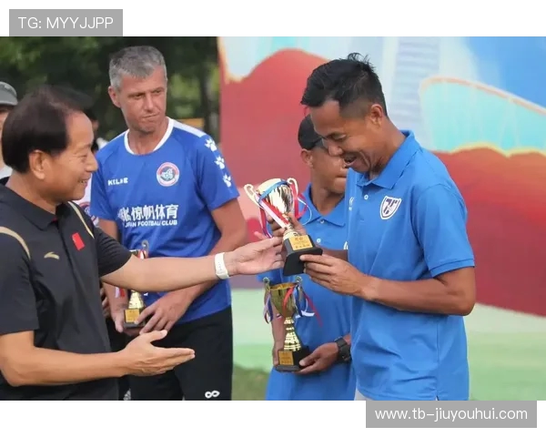 易联足球青训系统化教学模式与实践探讨：培养青少年足球技能与团队合作能力